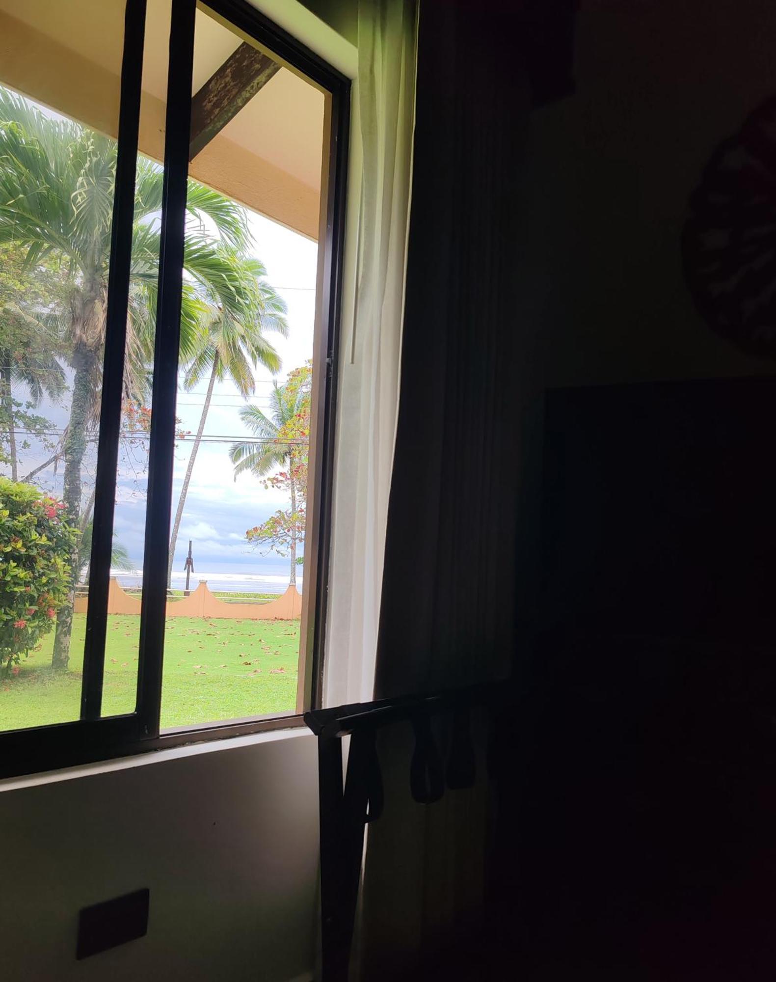 Marenaz Oceanfront Resort Esterillos Este Exteriör bild